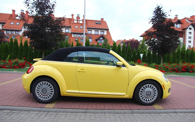 Volkswagen Beetle cena 66999 przebieg: 125050, rok produkcji 2015 z Wrocław małe 232